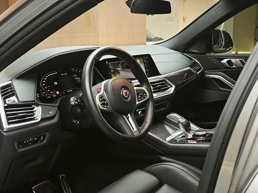 BMW X6 M 2022 car image #13