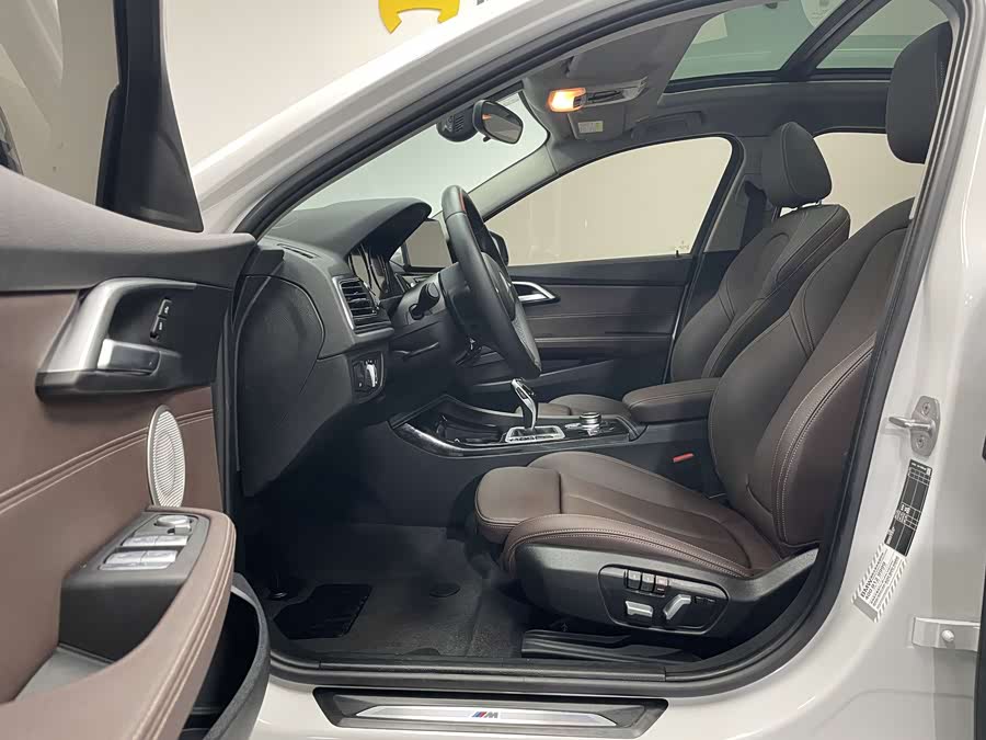 BMW 1 Series 2022 #13 BMW 1 Series 2022 car image #13