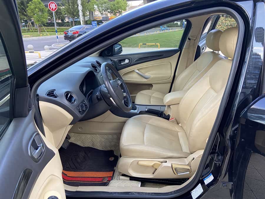 Ford Mondeo-Zhisheng 2011 car image #13