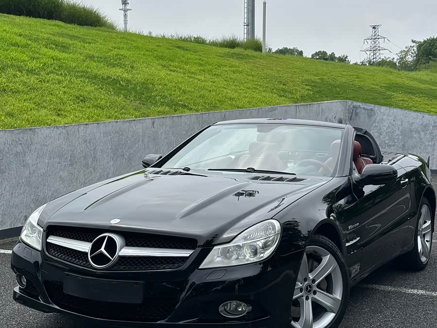 Mercedes-Benz SL Class 2009 car image #13