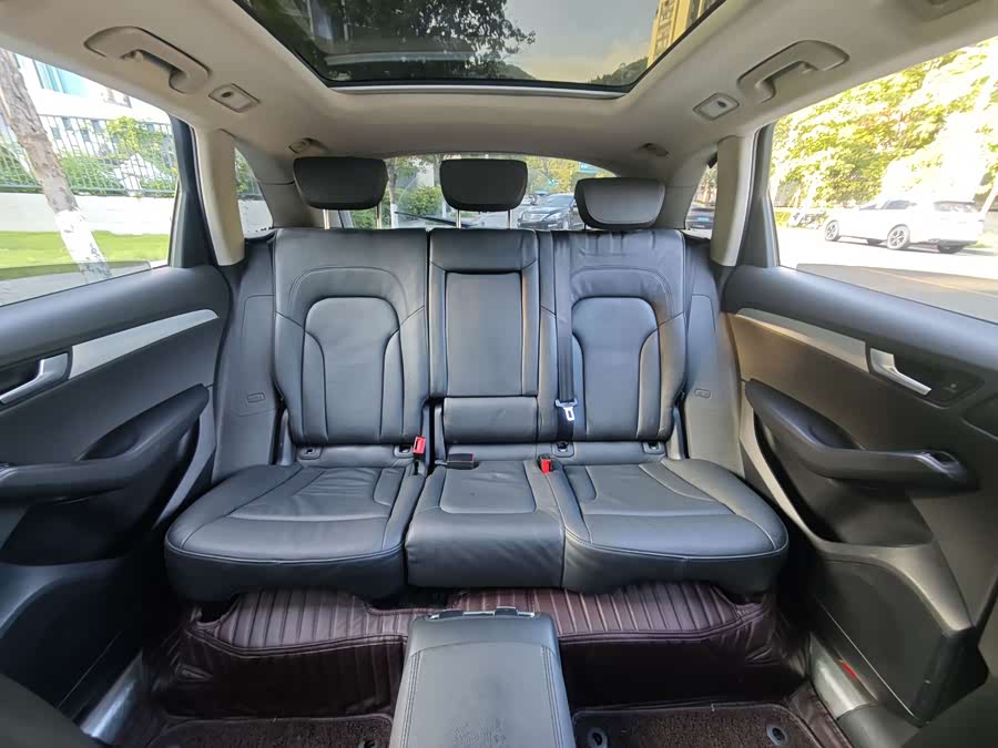 Audi Q5 2012 car image #13