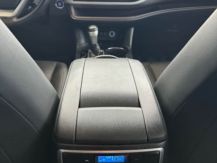 Toyota Highlander 2019 car image #13