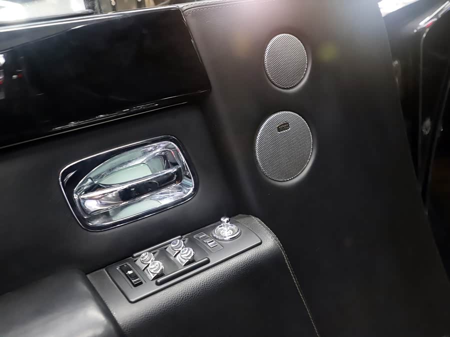 劳斯莱斯 幻影 2008 汽车图片 #13