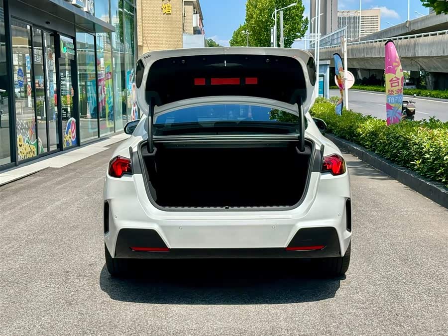 BMW 2 Series 2025 car image #13