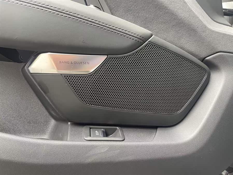 Audi RS e-tron GT 2024 #13 Audi RS e-tron GT 2024 car image #13