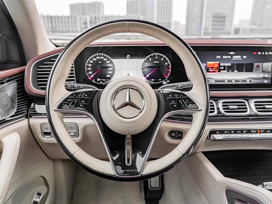 Mercedes-Benz Maybach GLS 2024 car image #13