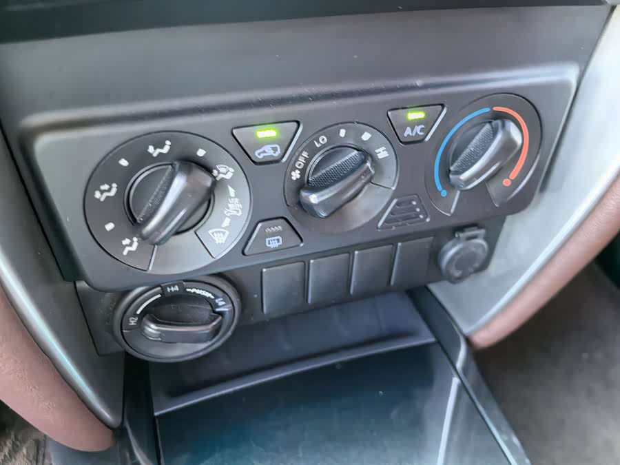 Toyota Fortuner 2017 #13 Toyota Fortuner 2017 immagine di auto #13