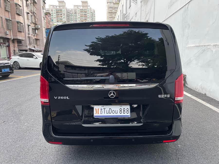 Mercedes-Benz V Class 2022 immagine di auto #13