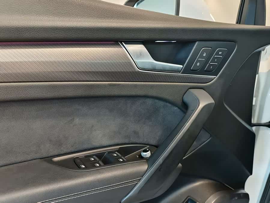 Audi Q5L Sportback 2022 car image #13