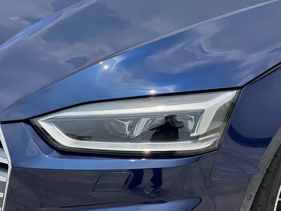 Audi S5 2018 car image #13