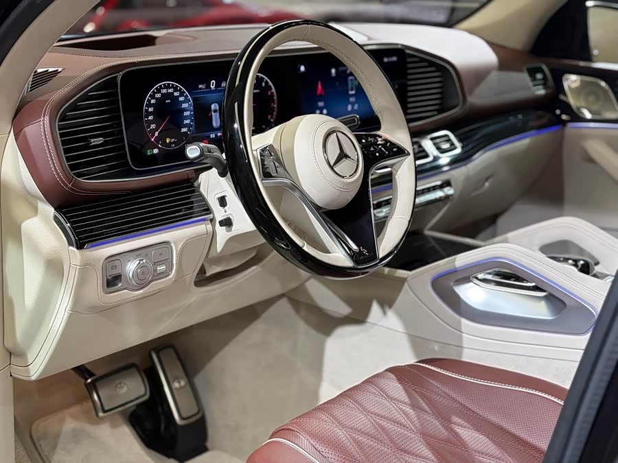 Mercedes-Benz Maybach GLS 2024 صورة سيارة #13