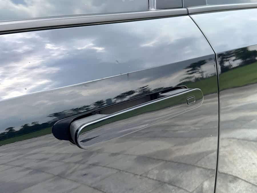 Changan UNI-V iDD 2024 صورة سيارة #13