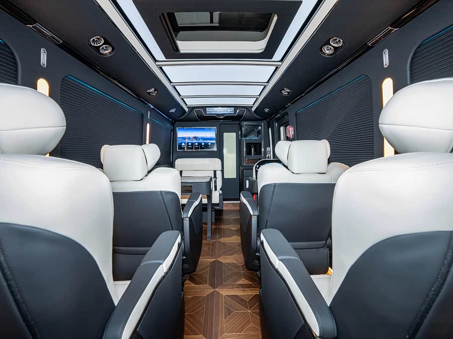 HongQi GuoYue #13 HongQi GuoYue صورة سيارة #13