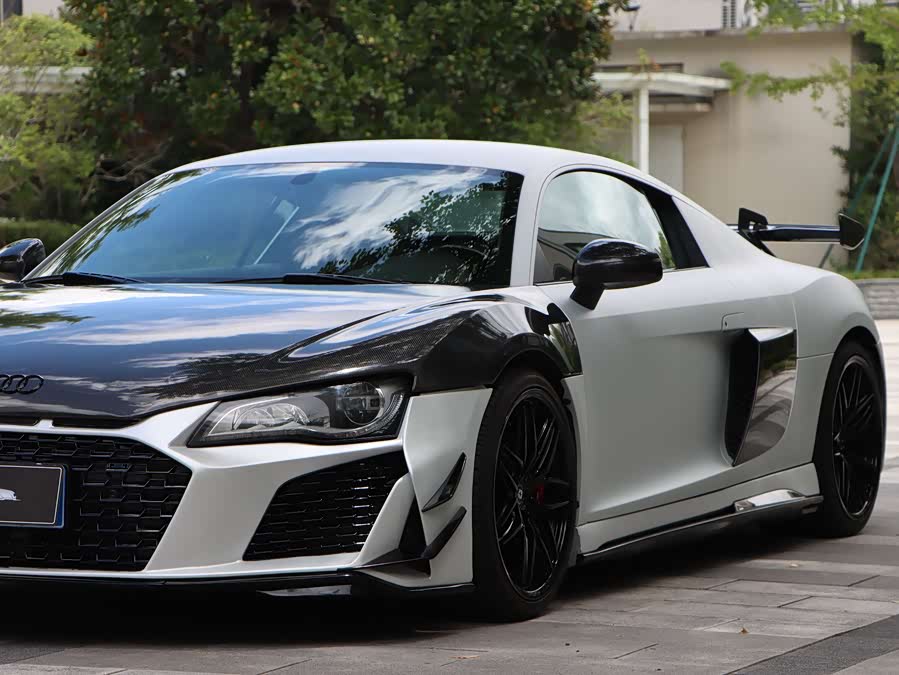 Audi R8 2012 immagine di auto #13