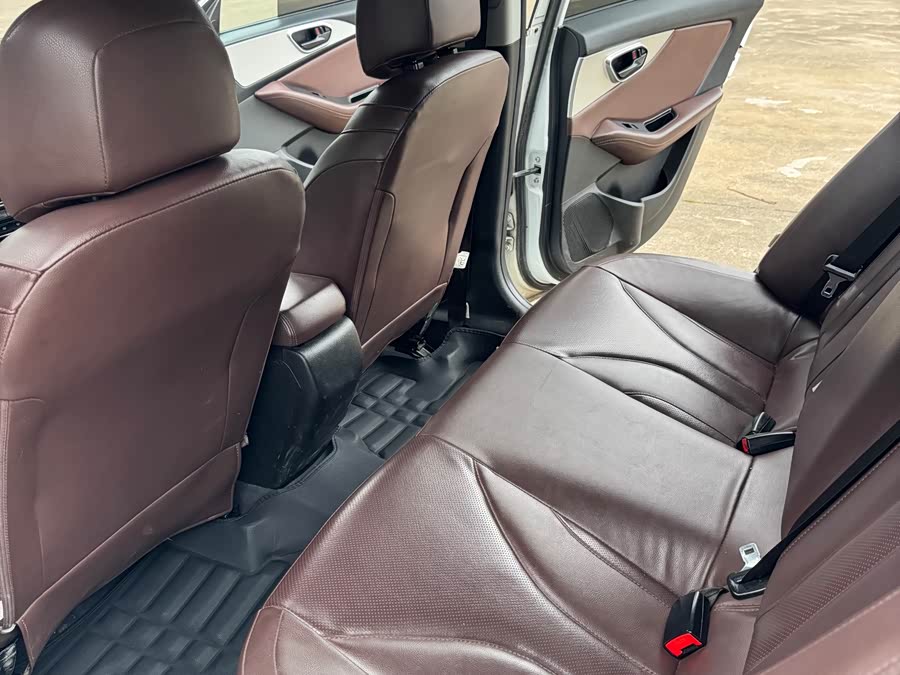 Soueast A5 Wing Dance 2020 #13 Soueast A5 Wing Dance 2020 car image #13