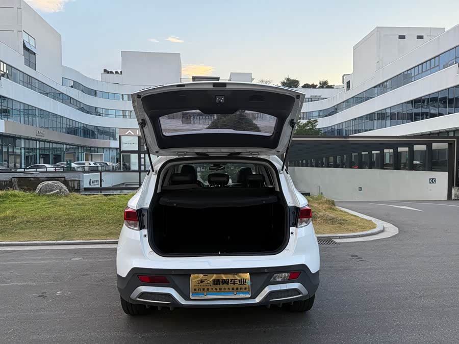 Soueast DX3 2019 #13 Soueast DX3 2019 car image #13