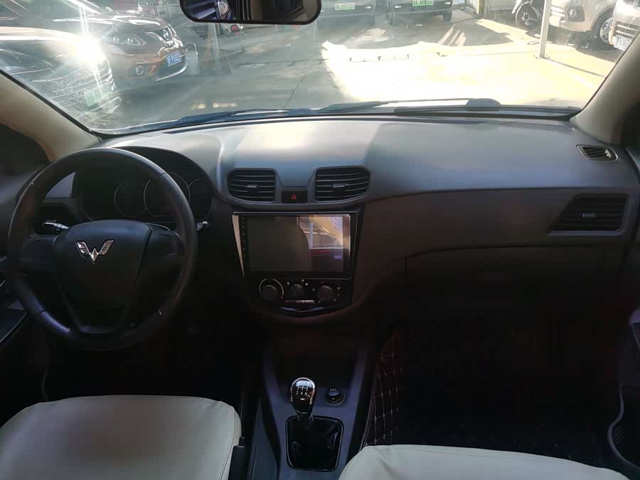 五菱汽车 五菱宏光 2016 汽车图片 #13