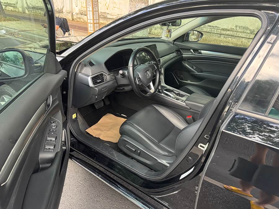 BYD F3R 2022 car image #13