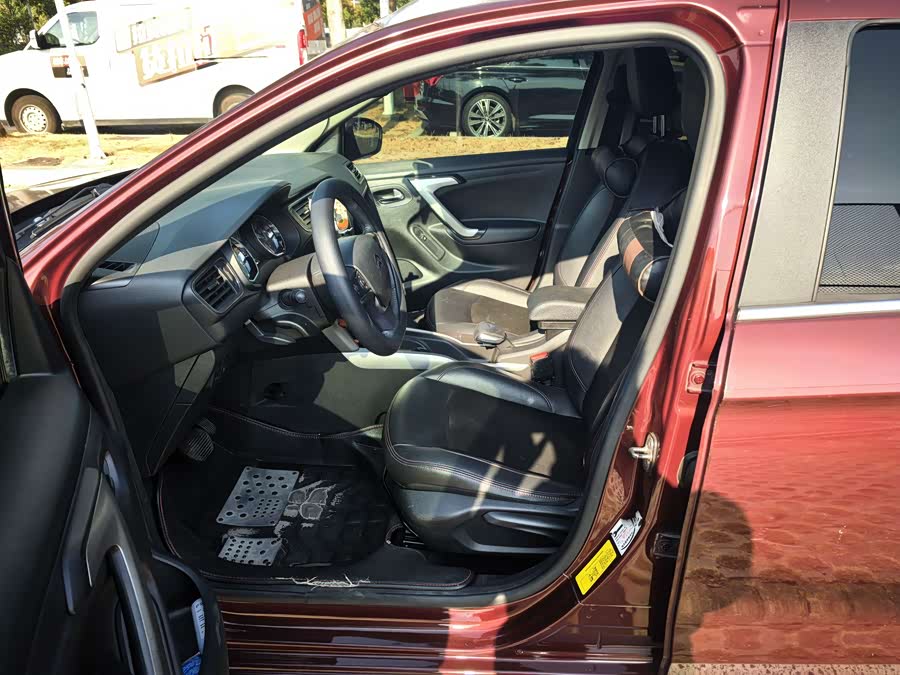 Citroen C4L 2015 car image #13