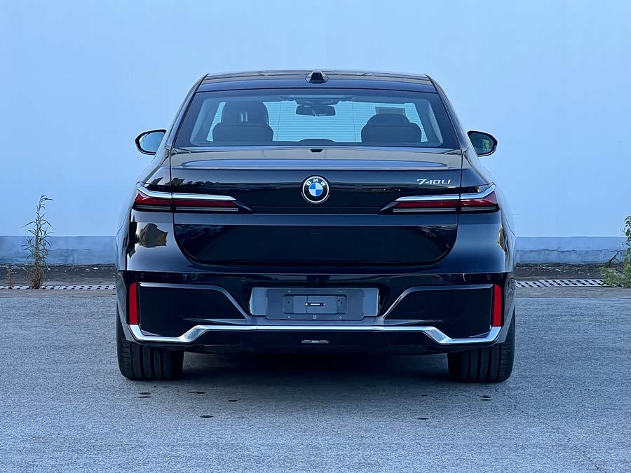 BMW 7 Series #13 BMW 7 Series car image #13