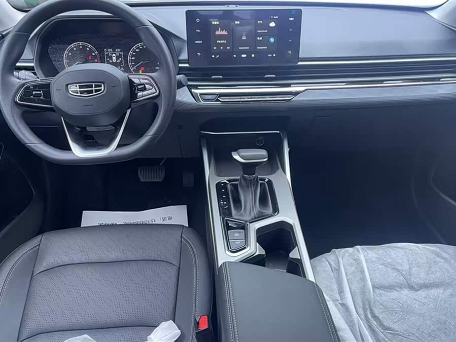 GEELY Monjaro MHEV 2025 immagine di auto #13