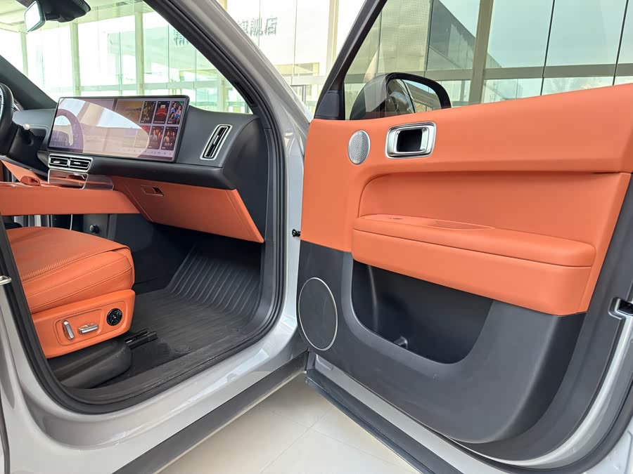 Li L6 2024 صورة سيارة #13