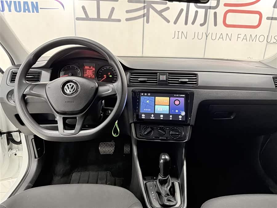 Volkswagen Santana 2022 immagine di auto #13