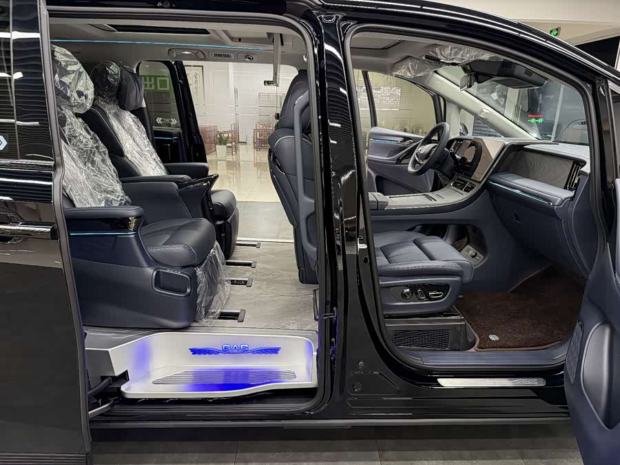 GAC Trumpchi Xiangwang M8 2025 car image #13