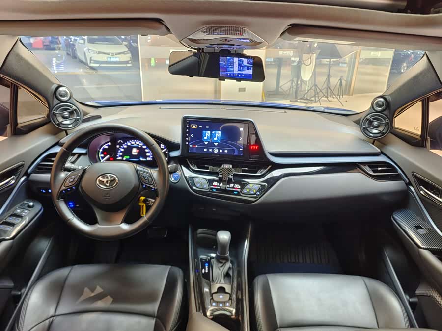 Toyota Izoa 2022 car image #13