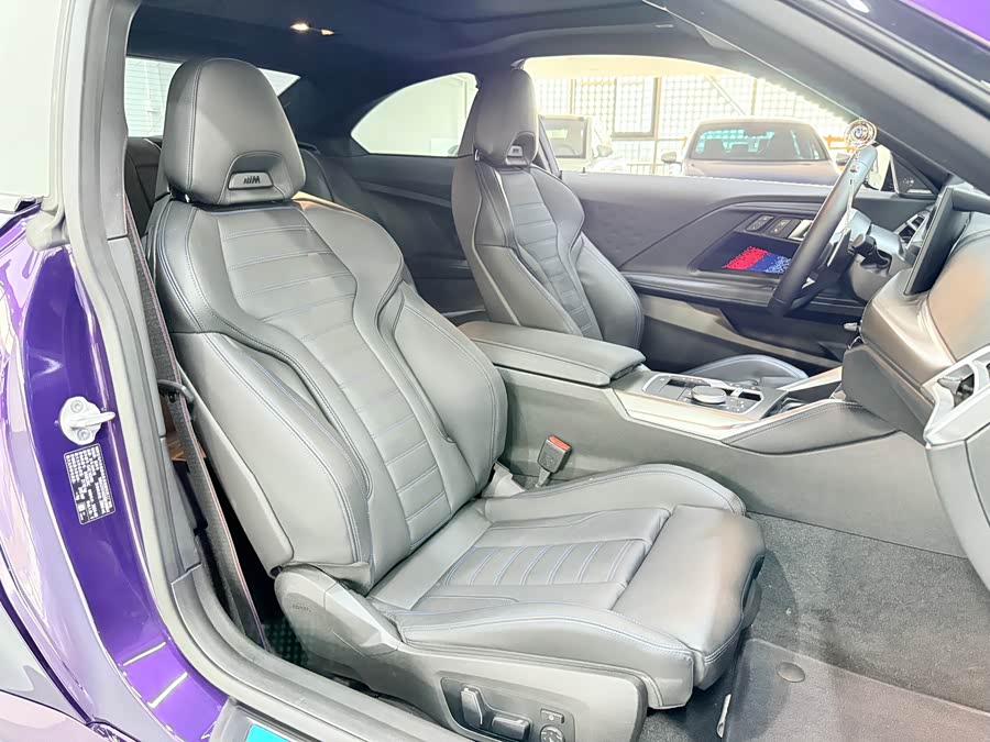 BMW M240i 2025 immagine di auto #13