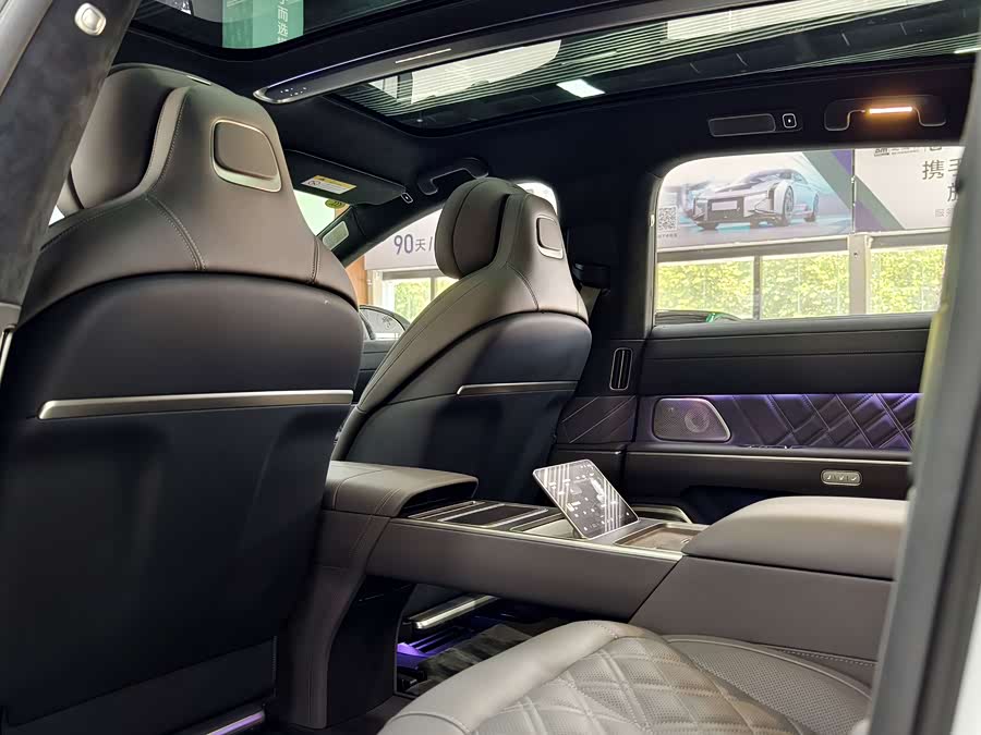 NIO ET9 2024 صورة سيارة #13