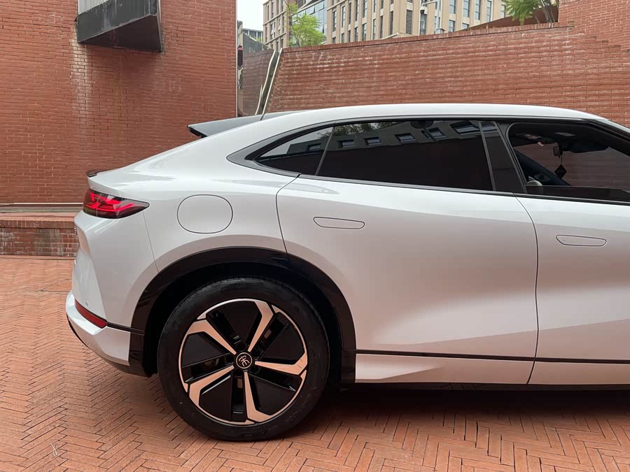 BYD SongL EV 2023 #13 BYD SongL EV 2023 car image #13