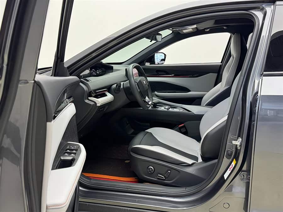 Changan UNI-V iDD 2024 #13 Changan UNI-V iDD 2024 car image #13