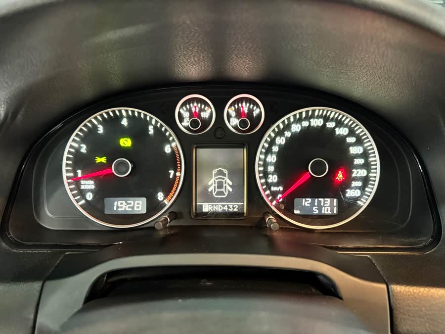 Volkswagen Passat Lingyu 2011 car image #13