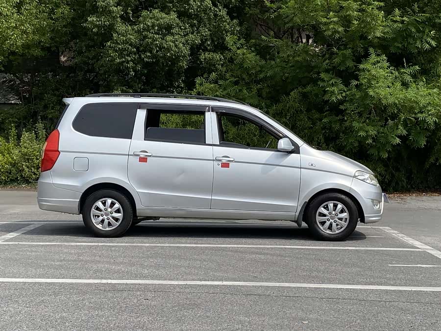 五菱汽车 五菱宏光 2017 #13 五菱汽车 五菱宏光 2017 汽车图片 #13