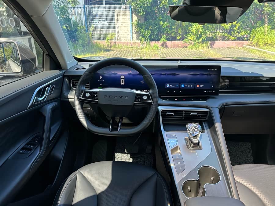 Roewe RX5 New Energy 2022 изображение автомобиля #13