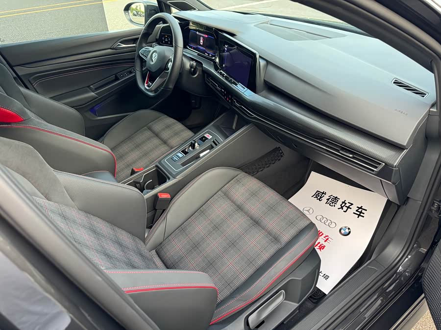 Volkswagen GolfGTI 2022 car image #13