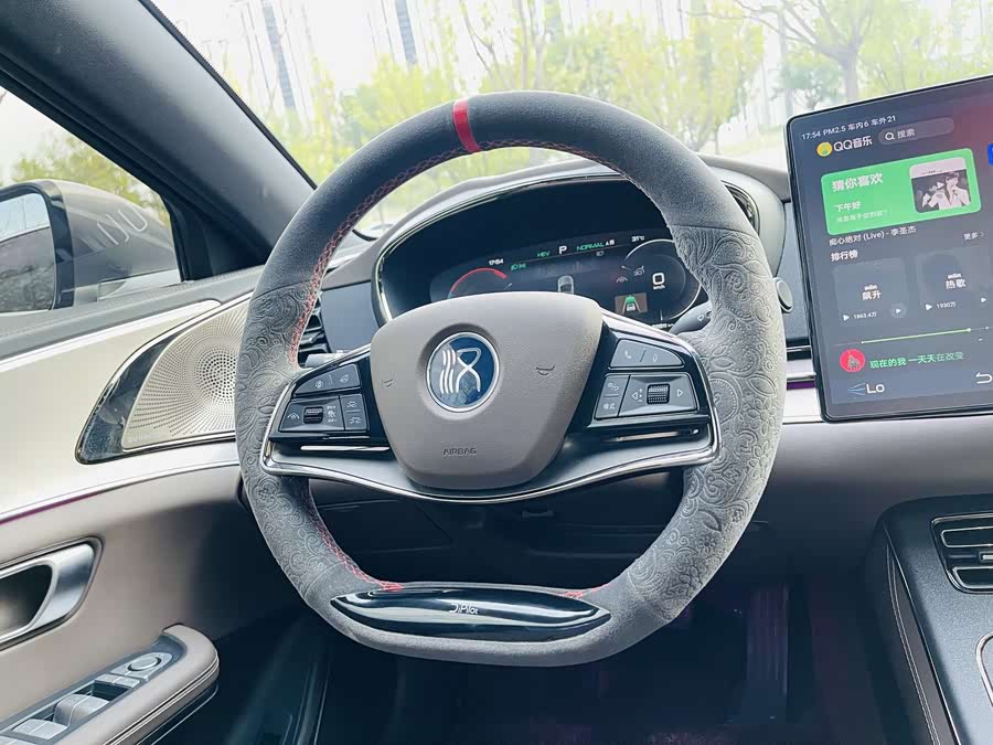 BYD Han 2023 car image #13