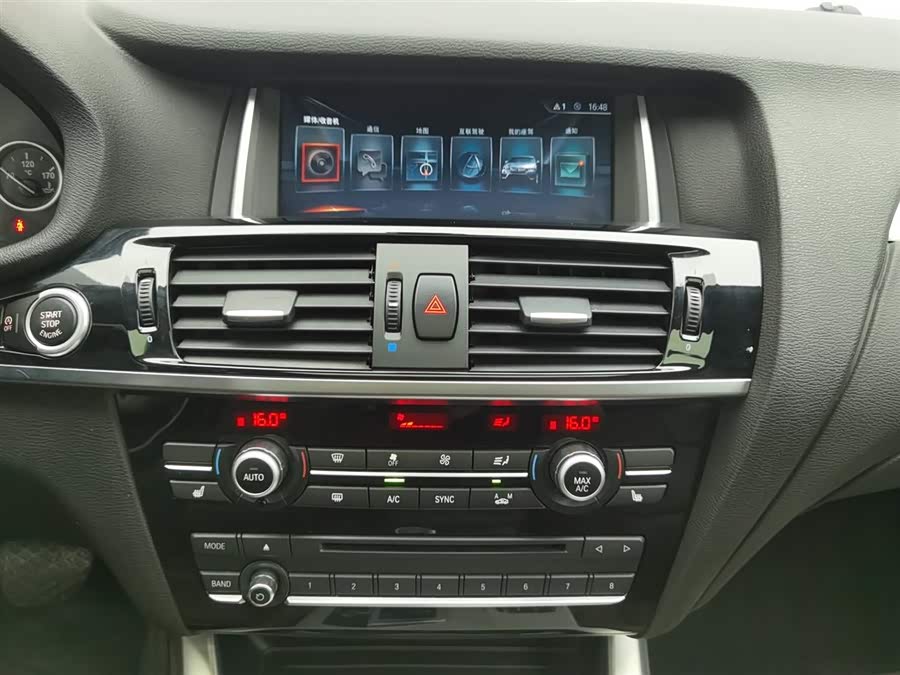 BMW X4 2017 car image #13