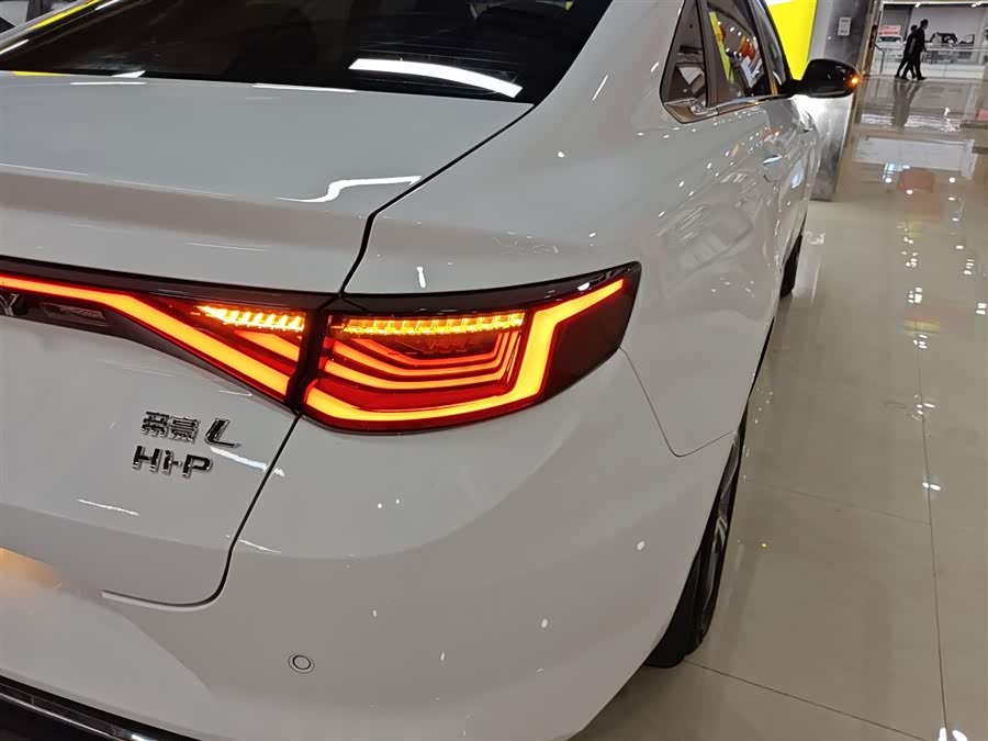 GEELY Emgrand L HiP 2025 immagine di auto #13