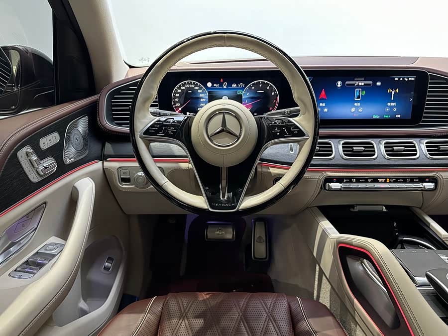 Mercedes-Benz Maybach GLS 2025 car image #13