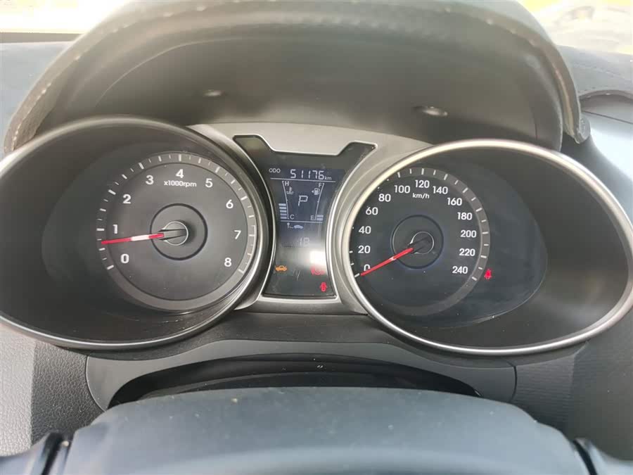 Hyundai Veloster 2015 #13 Hyundai Veloster 2015 car image #13