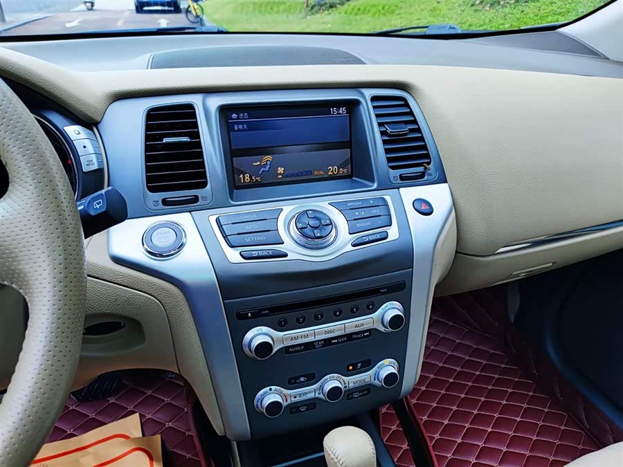 Nissan Murano 2015 immagine di auto #13