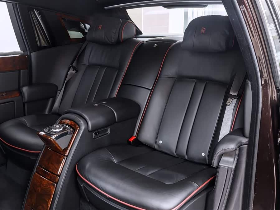 劳斯莱斯 幻影 2018 汽车图片 #13