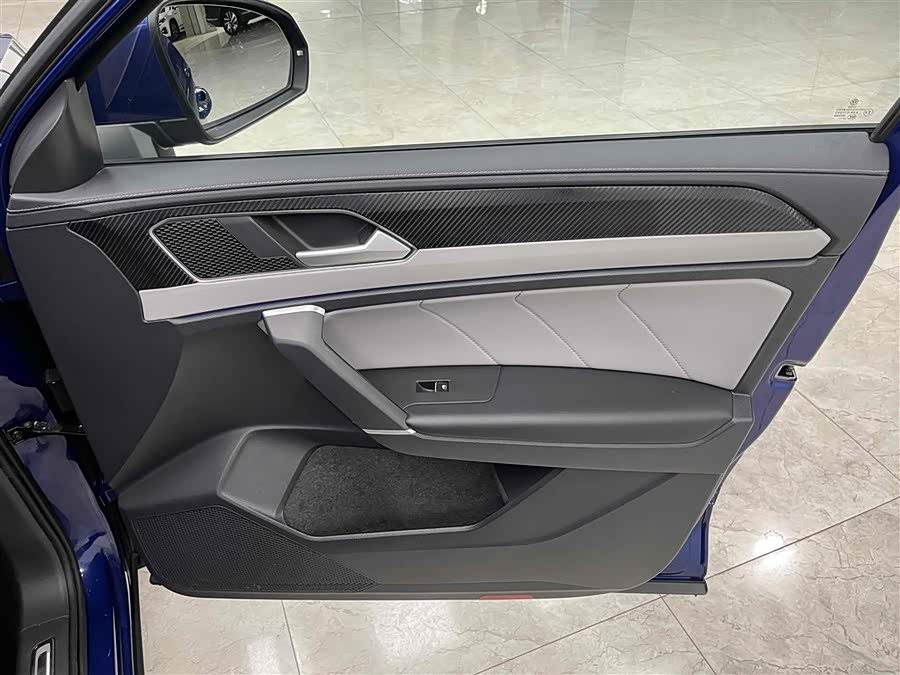 Volkswagen Tayron GTE 2023 #13 Volkswagen Tayron GTE 2023 car image #13