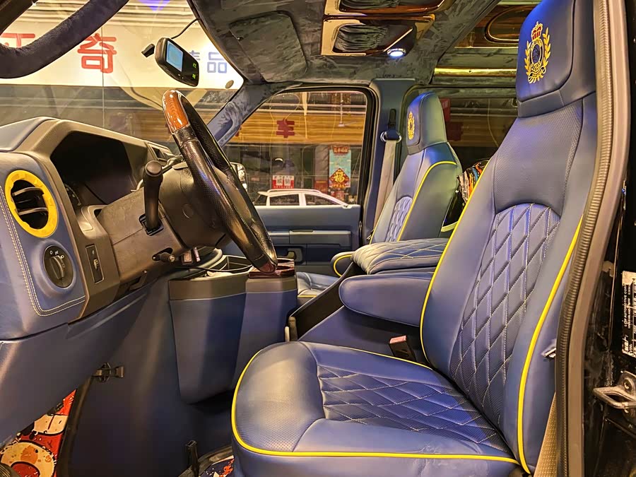 Ford E350 2010 car image #13