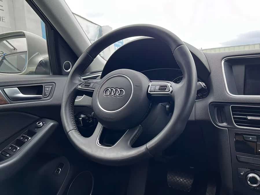 Audi Q5 2013 car image #13