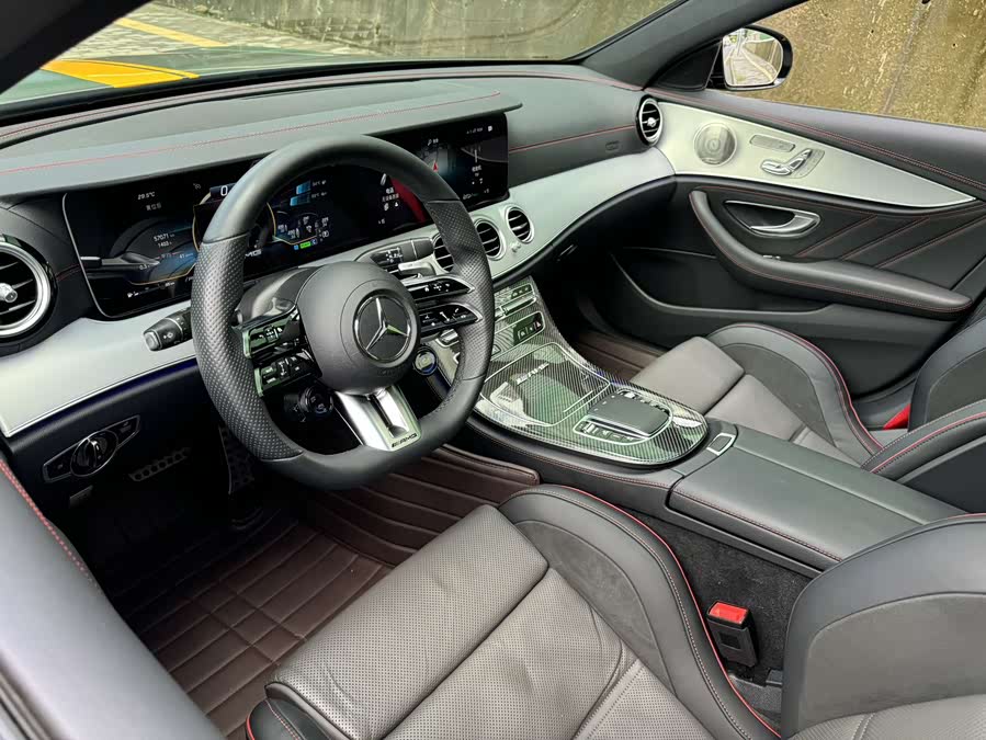 Mercedes-Benz E AMG 2022 immagine di auto #13