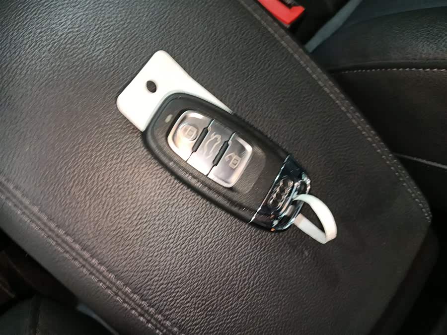 Audi Q5 (Imported) 2016 car image #13