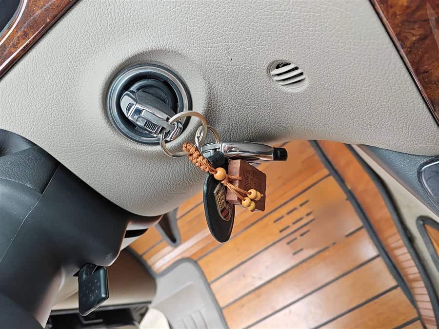 Mercedes-Benz Viano 2016 imagen de coche #13